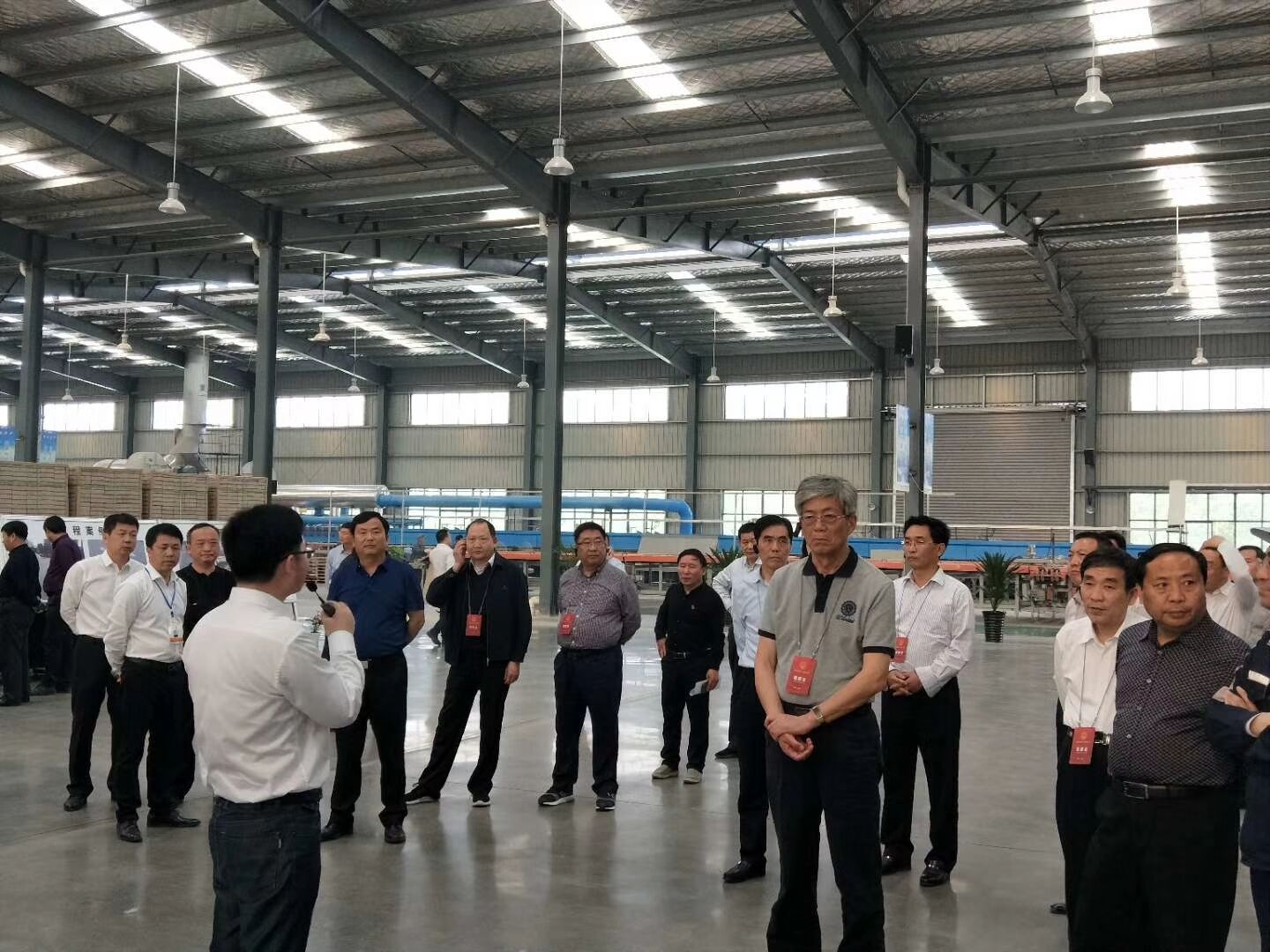 陶瓷透水磚視察現(xiàn)場(chǎng)圖 陶瓷透水磚視察現(xiàn)場(chǎng)圖